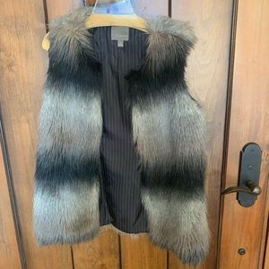 Fur vest